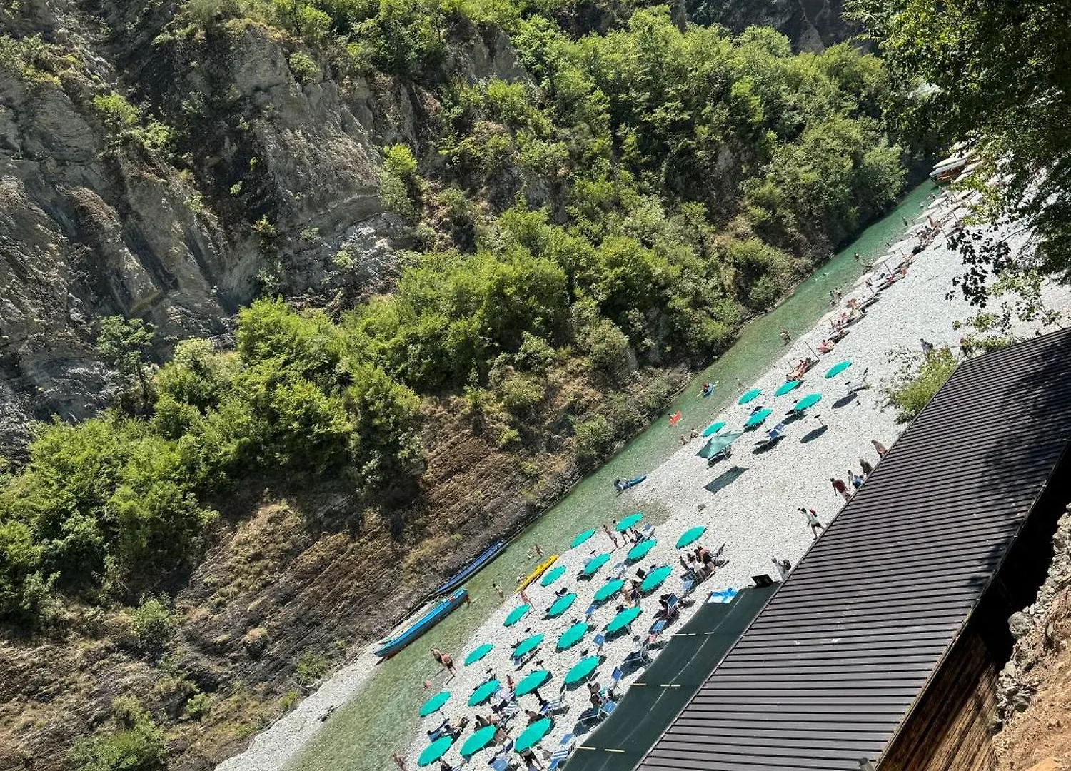 Villa'S Gio Shala River Deja's Ford